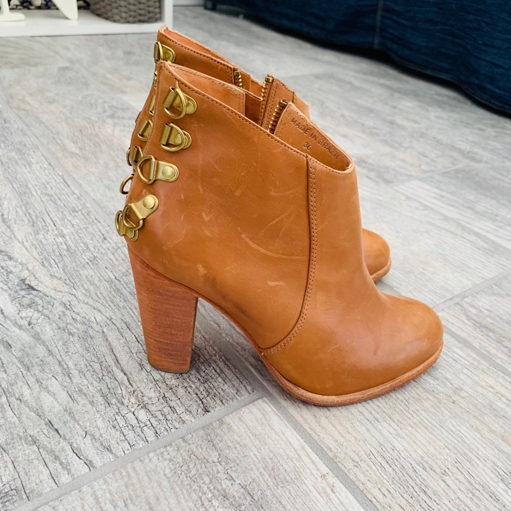 Boots made with real leather from Brazil
